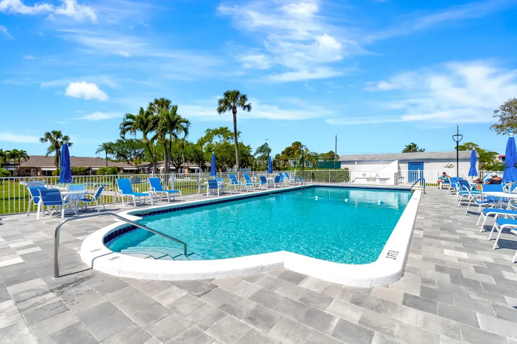 1152 Circle Drive Delray Beach FL 33445