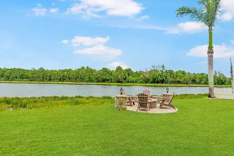 205 NW Magnolia Lakes Boulevard Port St Lucie FL 34986