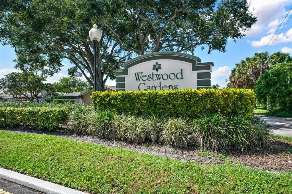 5715 Golden Eagle Circle Palm Beach Gardens FL 33418