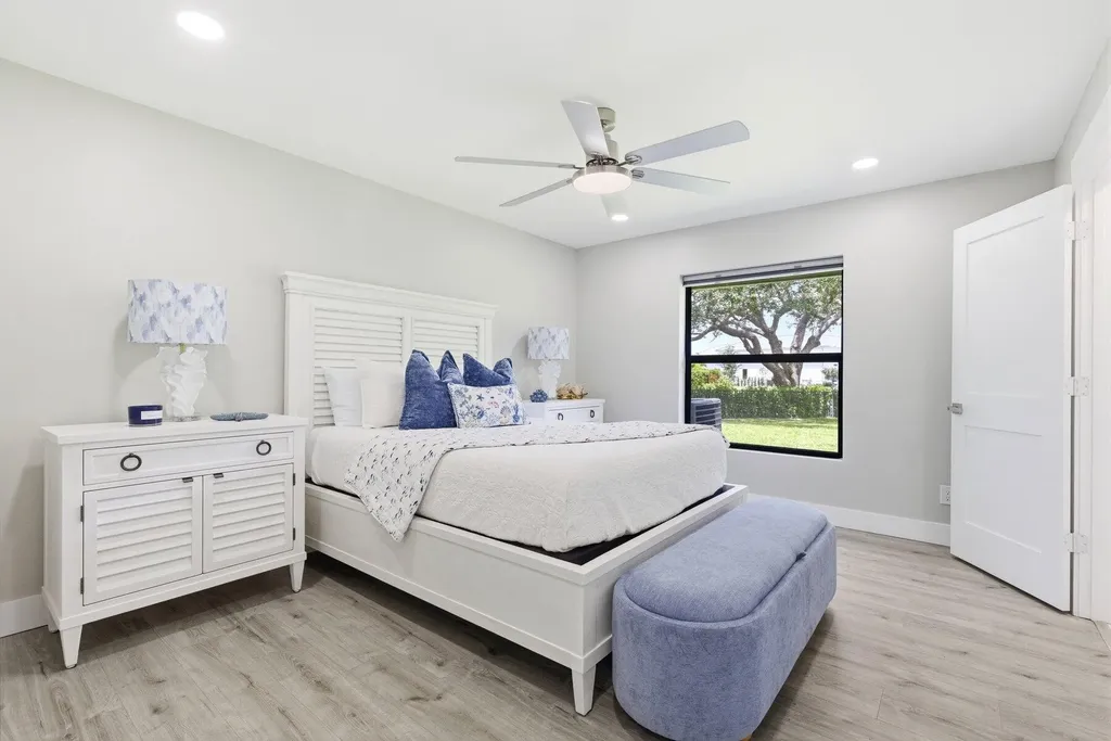 15555 De Havilland Court Wellington FL 33414