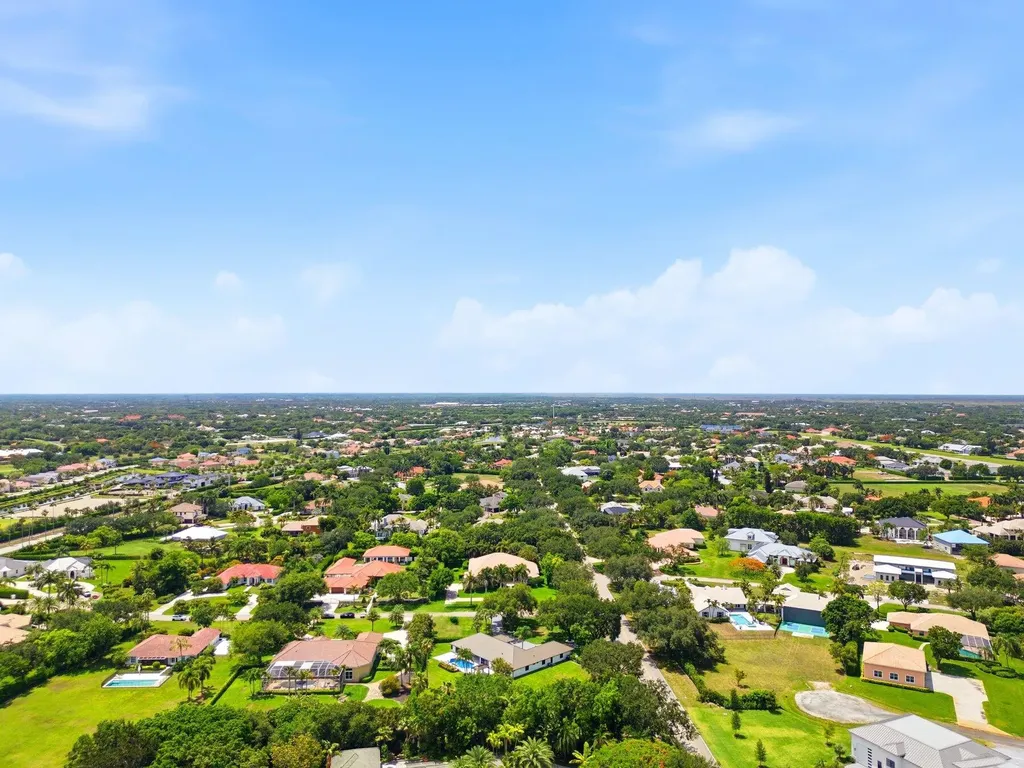 15555 De Havilland Court Wellington FL 33414
