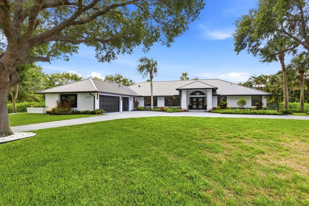 15555 De Havilland Court Wellington FL 33414