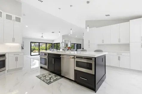 15555 De Havilland Court Wellington FL 33414