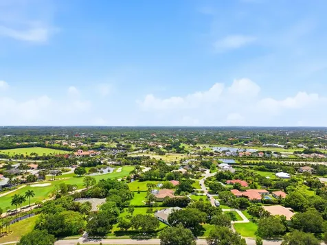 15555 De Havilland Court Wellington FL 33414