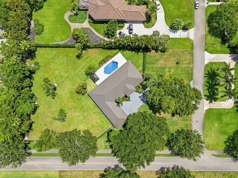 15555 De Havilland Court Wellington FL 33414