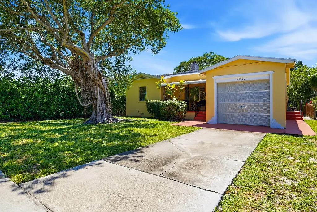 1205 North M Street Lake Worth Beach FL 33460
