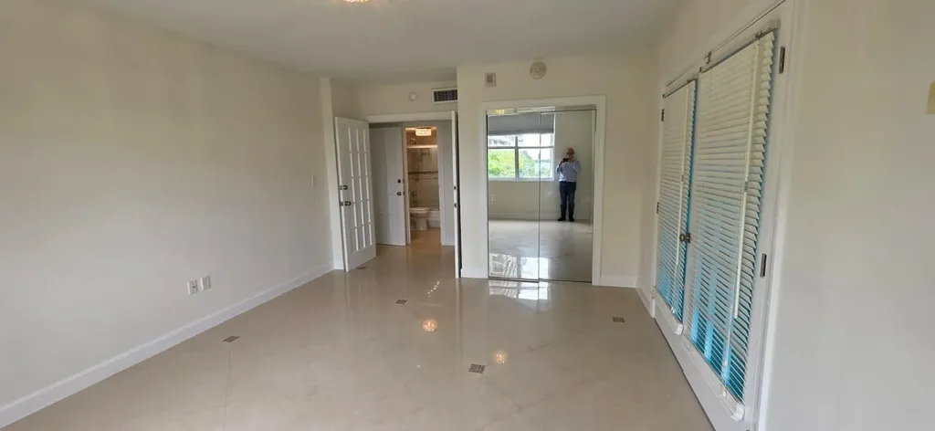 11111 Biscayne Boulevard Miami FL 33181