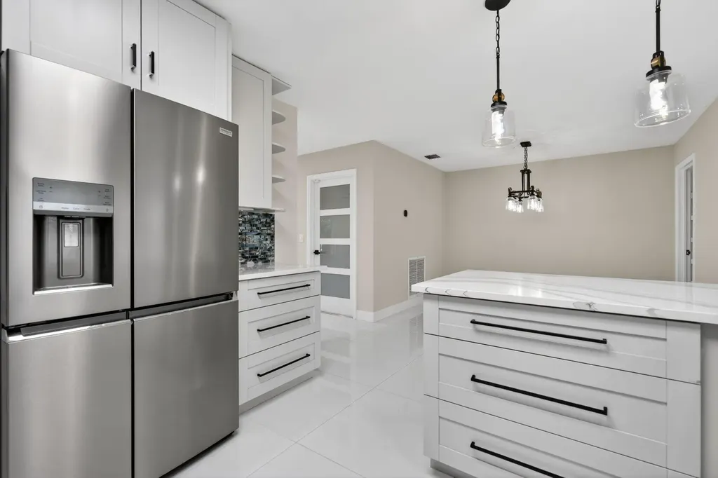 10339 Daphne Avenue Palm Beach Gardens FL 33410