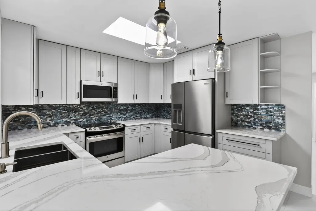 10339 Daphne Avenue Palm Beach Gardens FL 33410