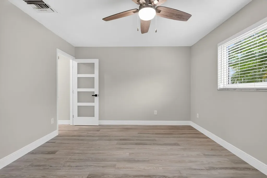 10339 Daphne Avenue Palm Beach Gardens FL 33410