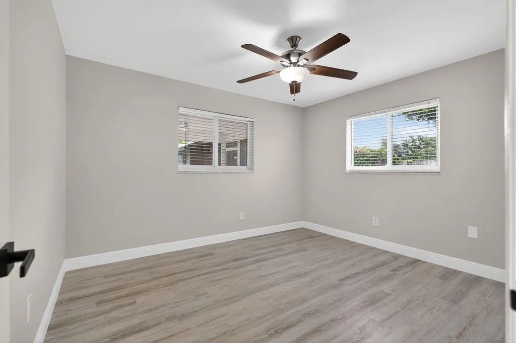 10339 Daphne Avenue Palm Beach Gardens FL 33410
