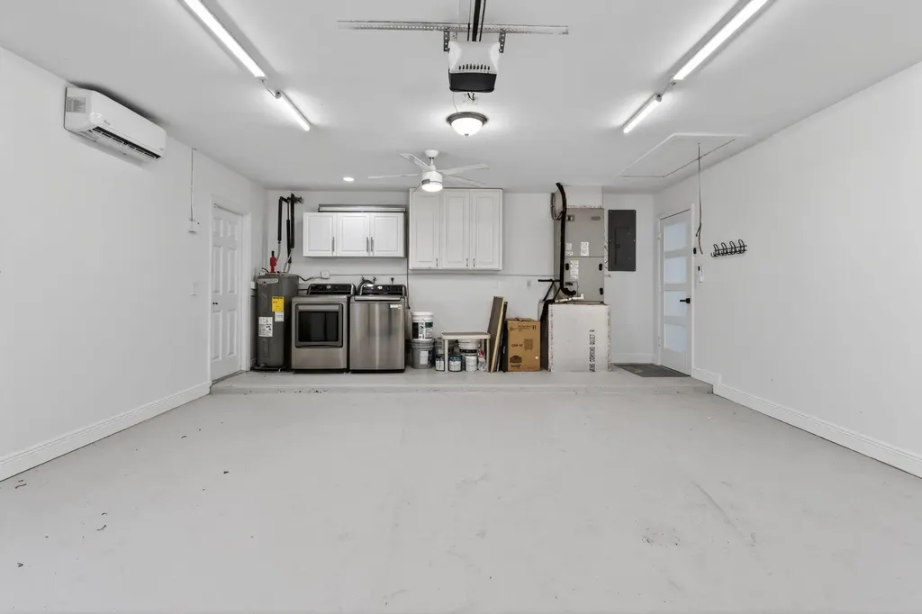 10339 Daphne Avenue Palm Beach Gardens FL 33410