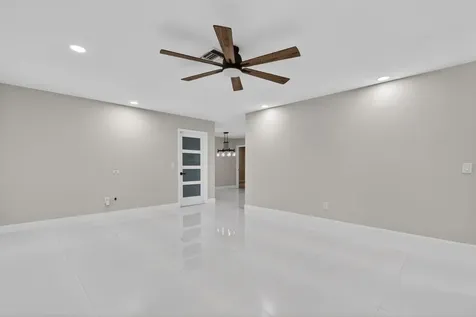 10339 Daphne Avenue Palm Beach Gardens FL 33410