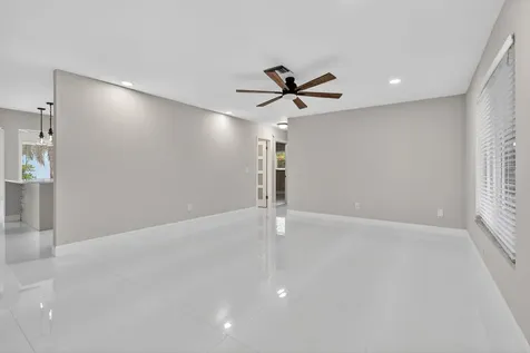 10339 Daphne Avenue Palm Beach Gardens FL 33410