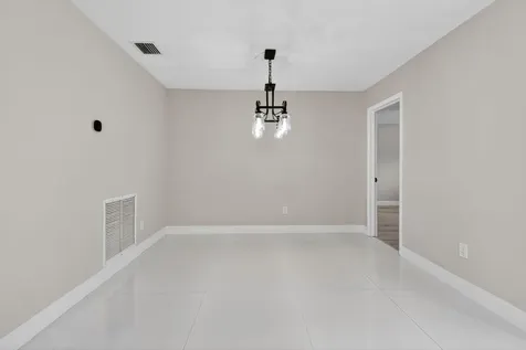 10339 Daphne Avenue Palm Beach Gardens FL 33410