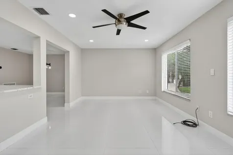 10339 Daphne Avenue Palm Beach Gardens FL 33410
