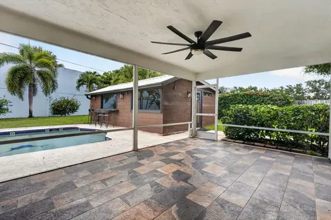 10339 Daphne Avenue Palm Beach Gardens FL 33410