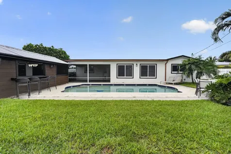 10339 Daphne Avenue Palm Beach Gardens FL 33410
