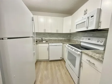 9517 Fontainebleau Boulevard Miami FL 33172