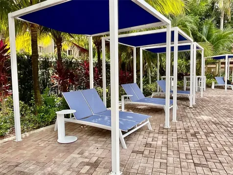 9517 Fontainebleau Boulevard Miami FL 33172