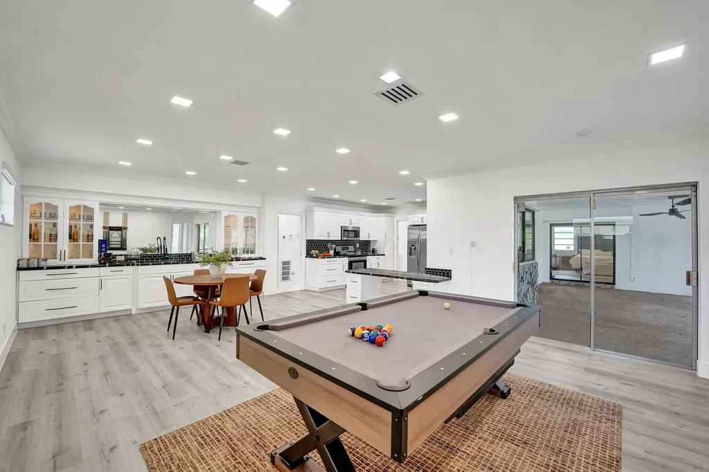 3630 N 55th Avenue Hollywood FL 33021