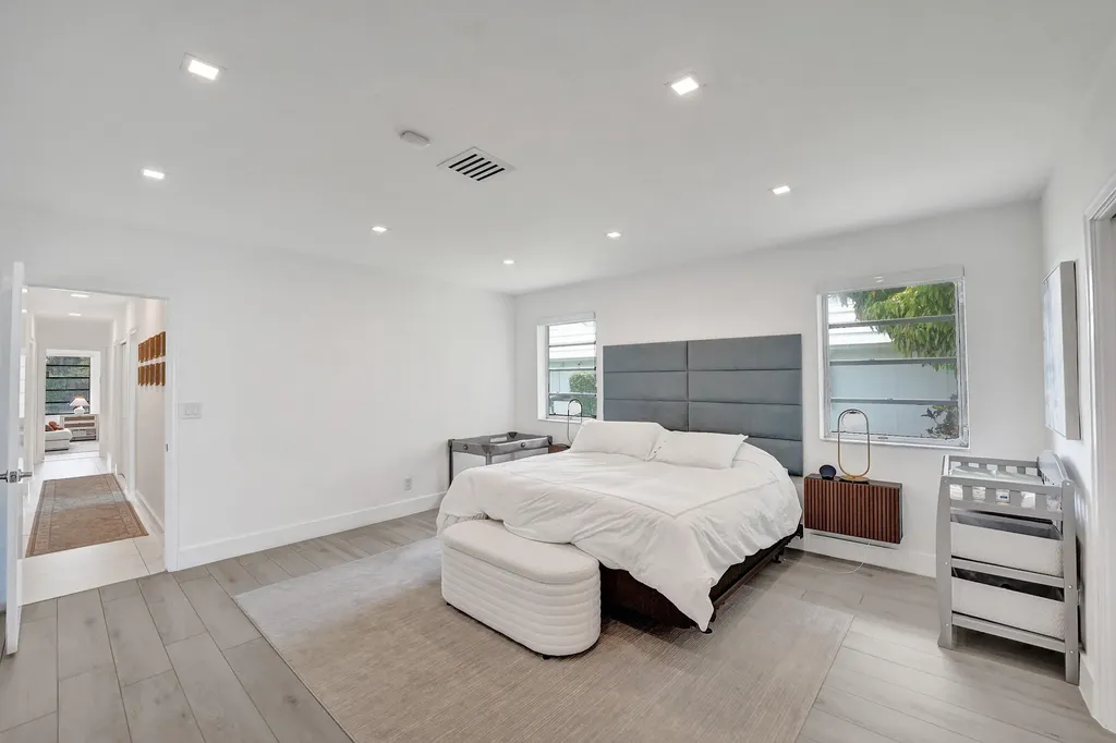 3630 N 55th Avenue Hollywood FL 33021