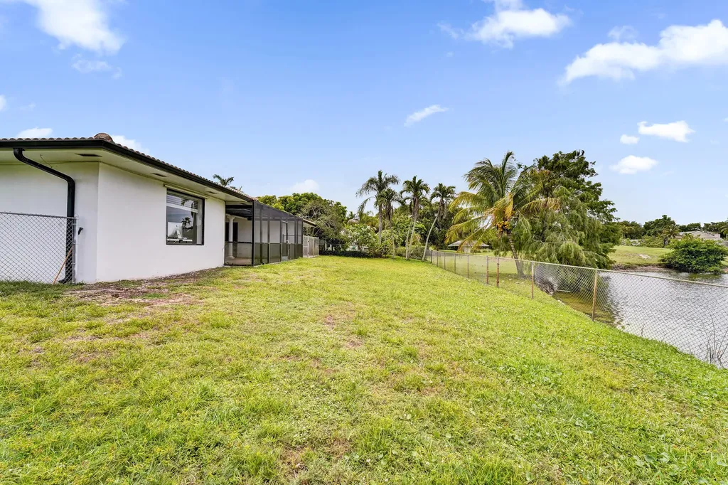 3630 N 55th Avenue Hollywood FL 33021