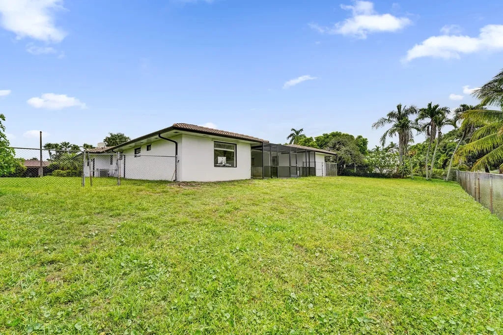 3630 N 55th Avenue Hollywood FL 33021