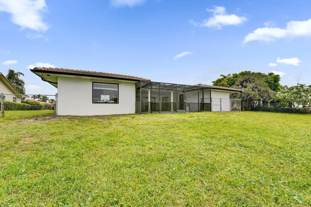 3630 N 55th Avenue Hollywood FL 33021