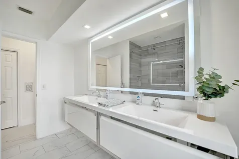 3630 N 55th Avenue Hollywood FL 33021