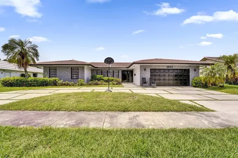 3630 N 55th Avenue Hollywood FL 33021