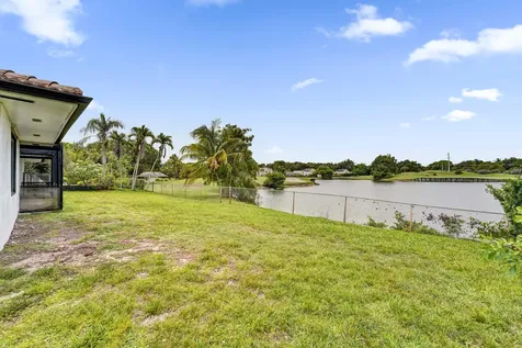 3630 N 55th Avenue Hollywood FL 33021
