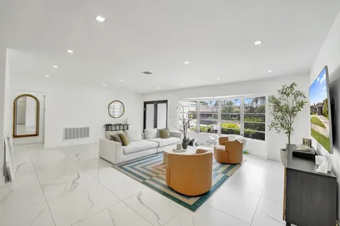 3630 N 55th Avenue Hollywood FL 33021