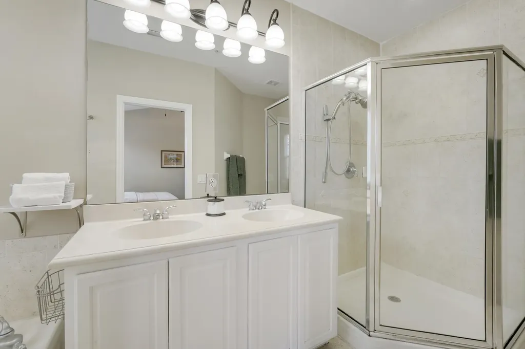 115 Harbors Way Boynton Beach FL 33435