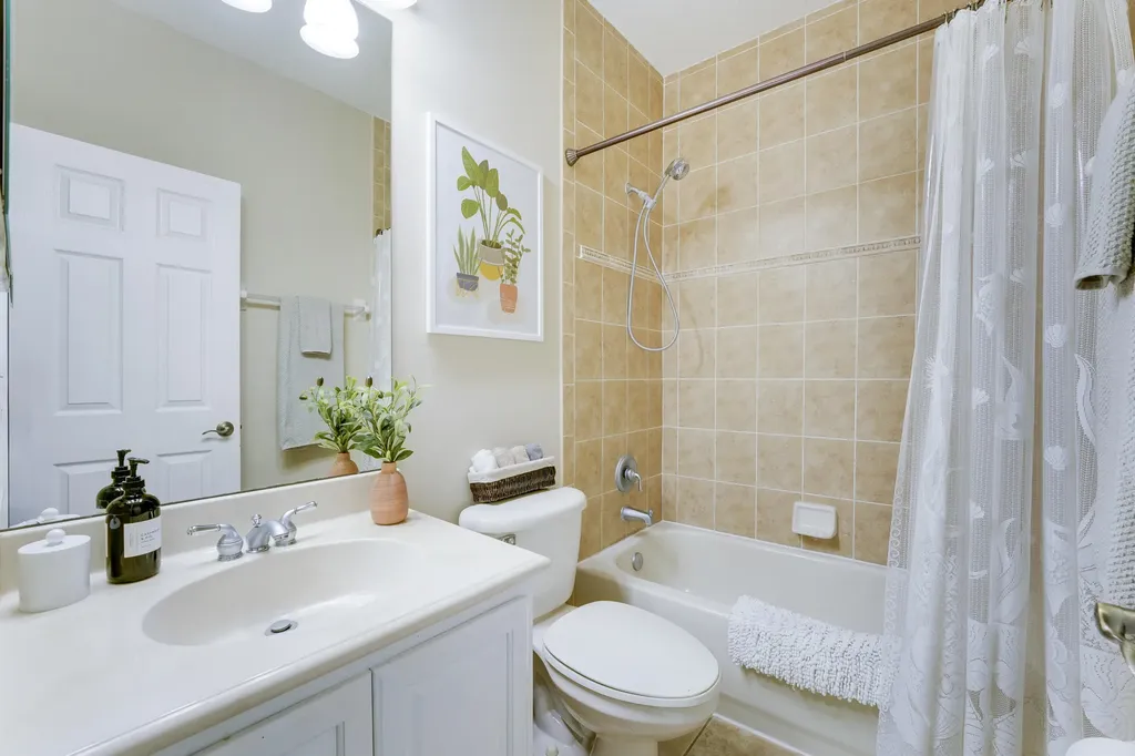 115 Harbors Way Boynton Beach FL 33435