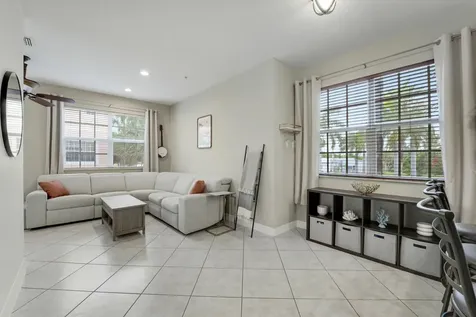 115 Harbors Way Boynton Beach FL 33435
