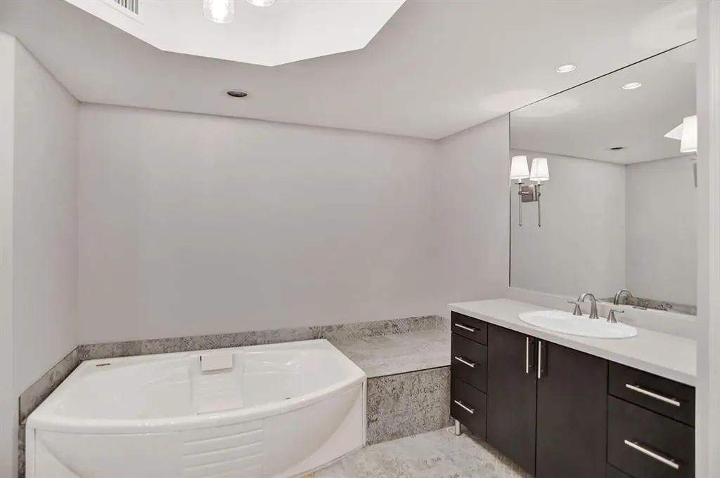 1228 Hillsboro Hillsboro Beach FL 33062