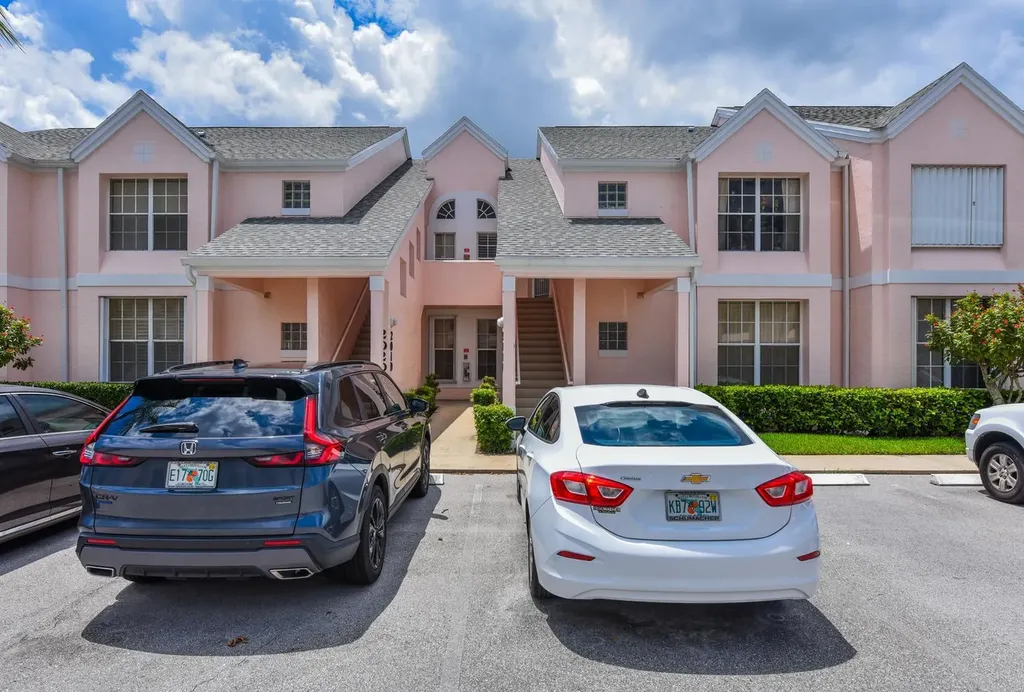 201 Muirfield Court Jupiter FL 33458