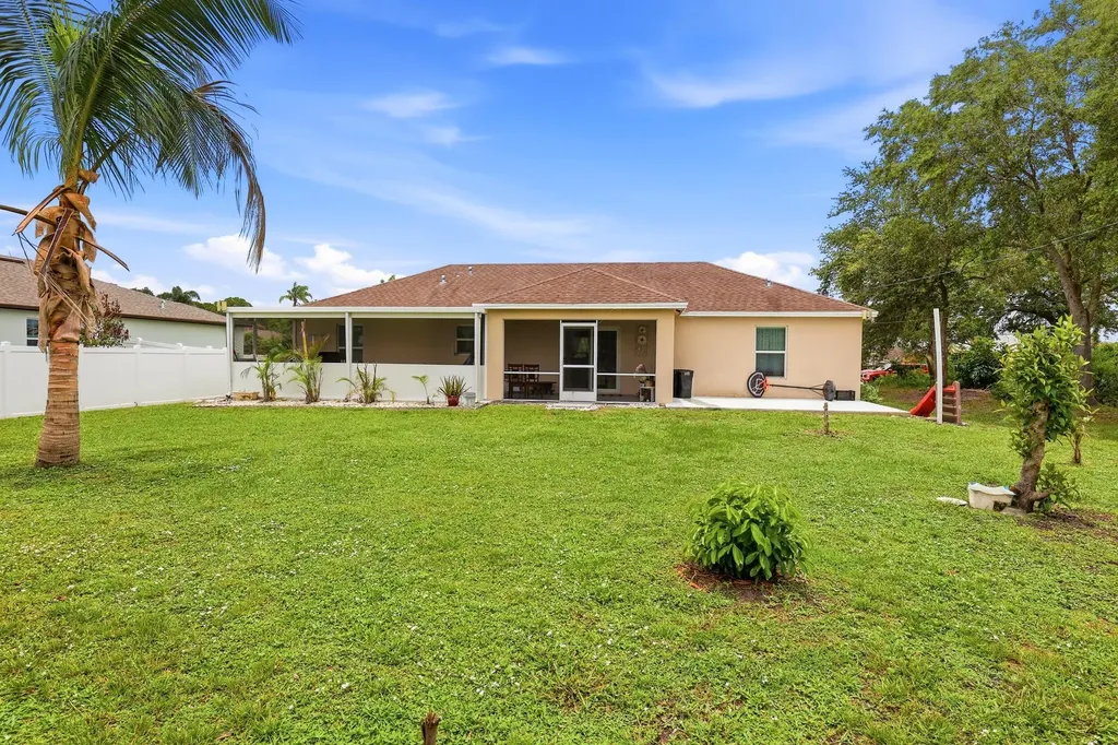 713 NW Biscayne Drive Port St Lucie FL 34983
