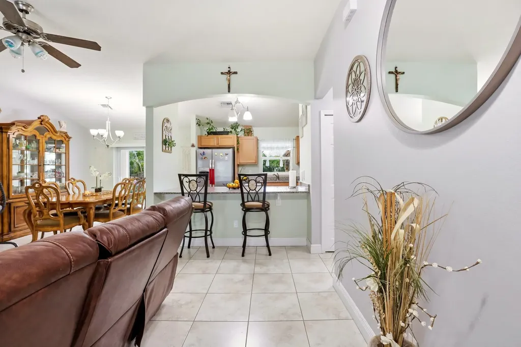 713 NW Biscayne Drive Port St Lucie FL 34983