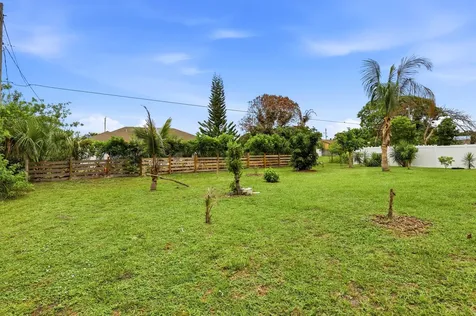 713 NW Biscayne Drive Port St Lucie FL 34983