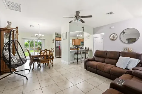713 NW Biscayne Drive Port St Lucie FL 34983