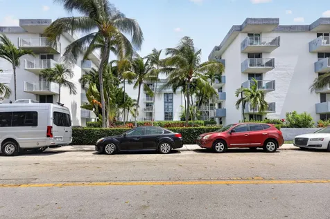 1801 S Treasure Drive North Bay Village FL 33141