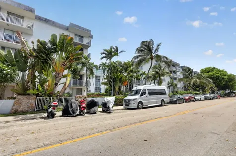 1801 S Treasure Drive North Bay Village FL 33141