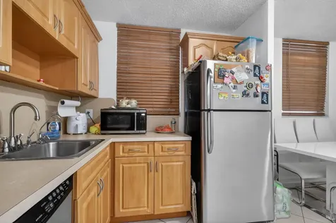 1801 S Treasure Drive North Bay Village FL 33141