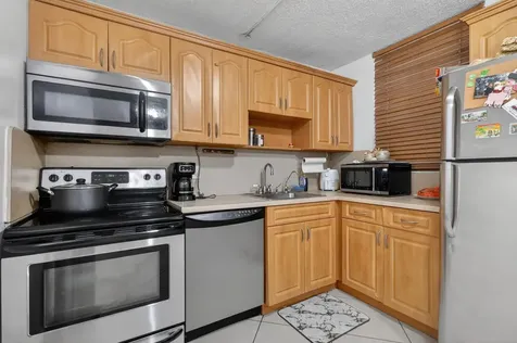 1801 S Treasure Drive North Bay Village FL 33141