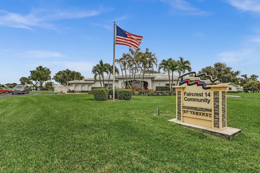 6812 NW 74th Place Tamarac FL 33321