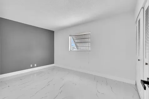 6812 NW 74th Place Tamarac FL 33321