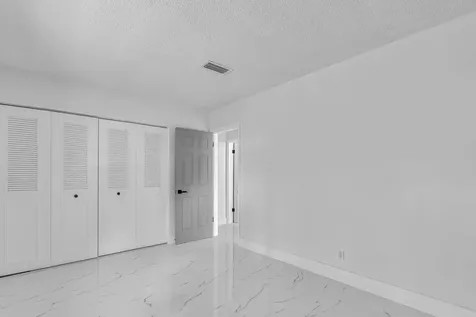 6812 NW 74th Place Tamarac FL 33321
