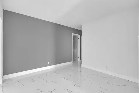 6812 NW 74th Place Tamarac FL 33321